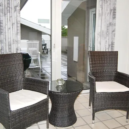 度假居 5 Bedroom Pet Friendly In Blavand