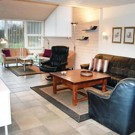 5 Bedroom Pet Friendly In Blavand 펜션